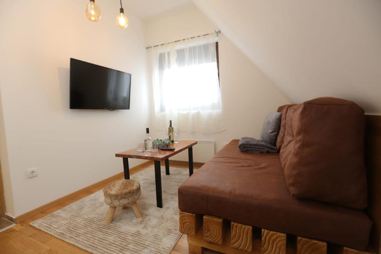 Wood Apartmani - Vila Zimska Idila Jahorina Esterno foto